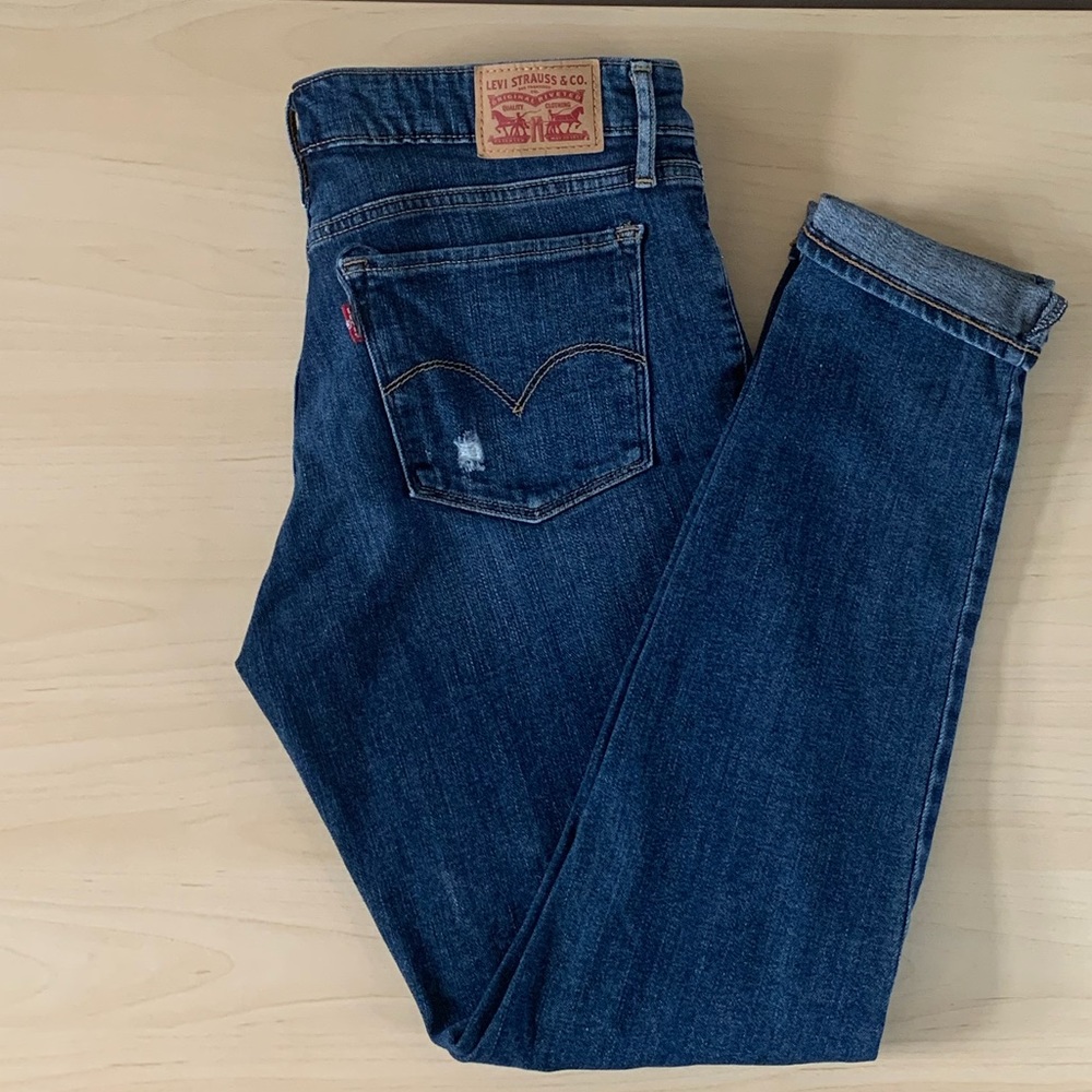Levi’s 711 Skinny - dark denim - distressed knees - size 30